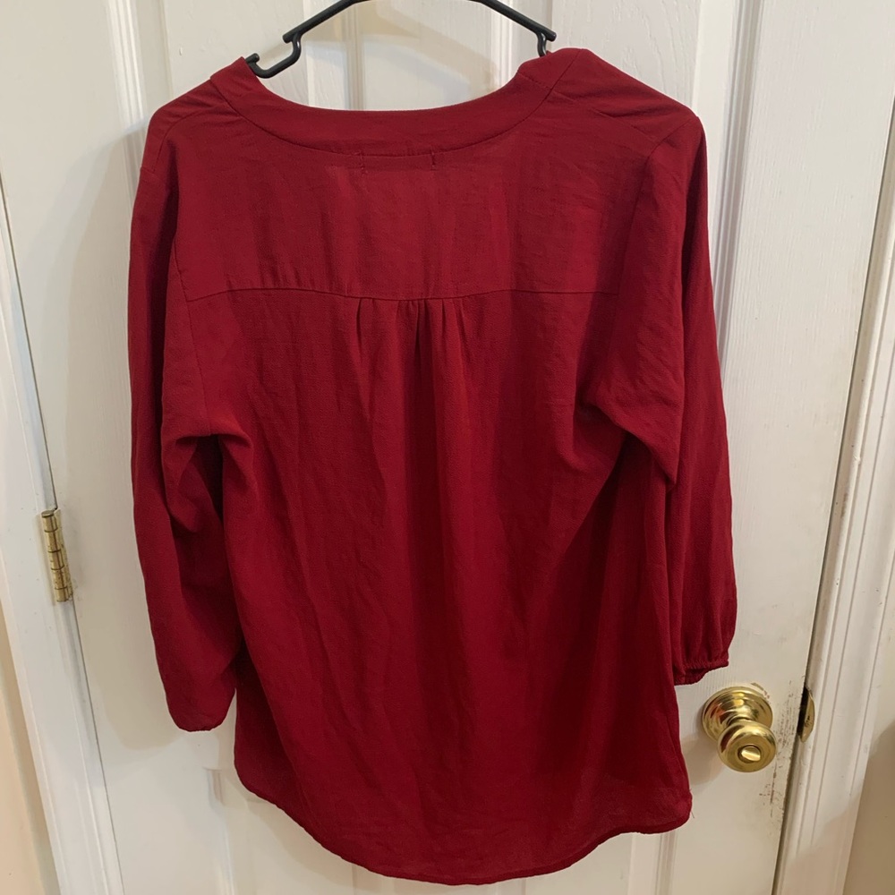 Red Top Size Large - Picture 3 of 3